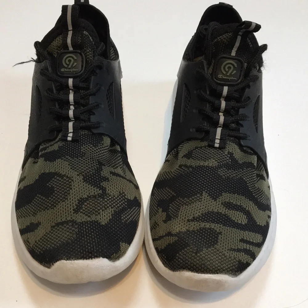 C9 by Champion Poise 2 Green Camo Sneakers (6) GUC